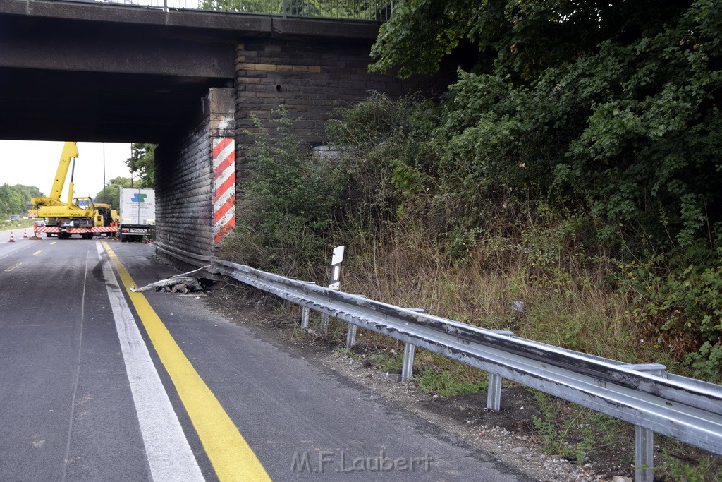 Schwerer VU A 3 Rich Oberhausen Hoehe AK Leverkusen P637.JPG - Miklos Laubert